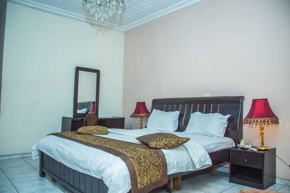 Junior Double Room, 1 Double Bed | Premium bedding, in-room safe, free WiFi, wheelchair access