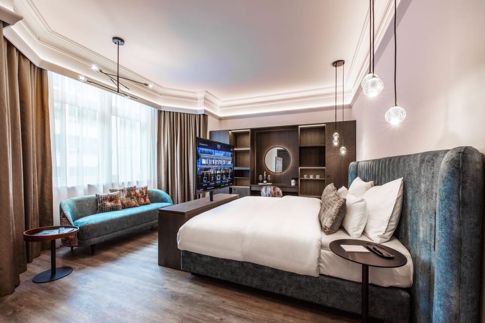 Suite | Premium bedding, minibar, in-room safe, individually furnished
