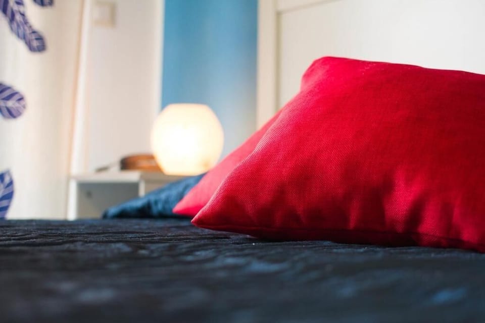 Pillowtop beds, minibar, in-room safe, desk
