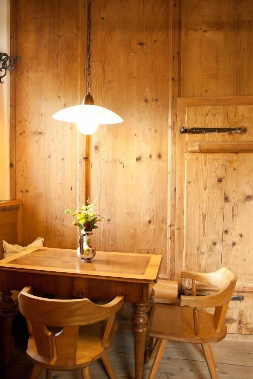 Classic Studio, 1 Bedroom, Kitchenette, Mountain View (Ritterzimmer) | Premium bedding, soundproofing, iron/ironing board (on request)