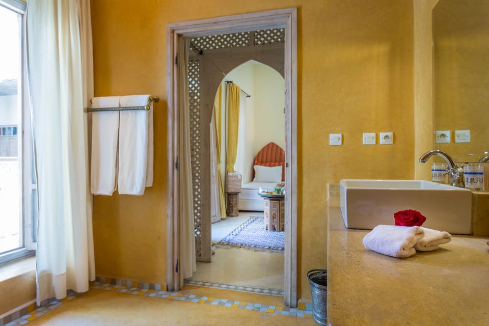Superior Double or Twin Room | Bathroom | Designer toiletries, hair dryer, bidet, towels