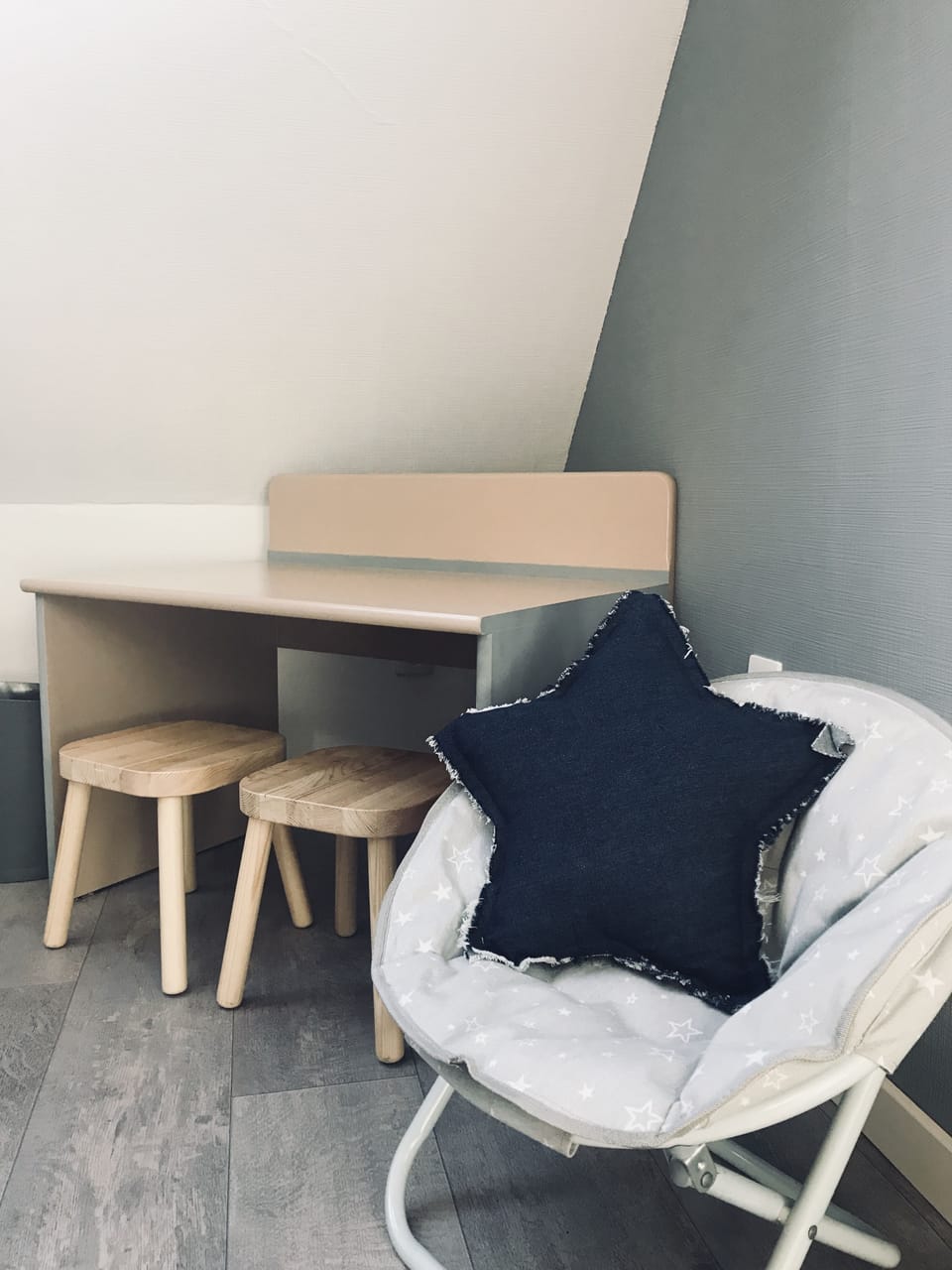 Family Room | Room amenity