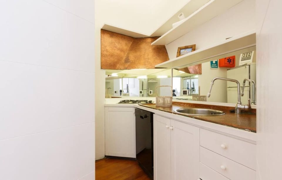 Apartment | Private kitchen | Fridge, stovetop, dishwasher, espresso maker