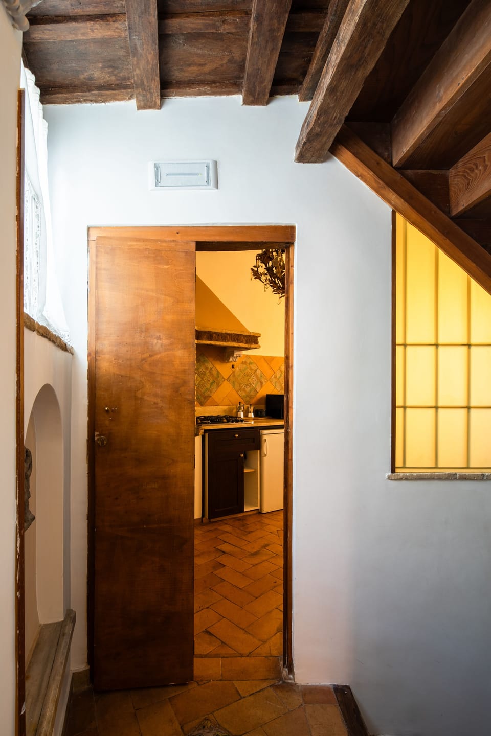 Deluxe Apartment | Private kitchen | Fridge, microwave, stovetop, espresso maker