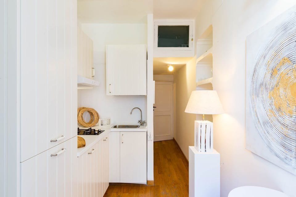 House, 2 Bedrooms | Private kitchen | Fridge, stovetop, espresso maker, coffee/tea maker