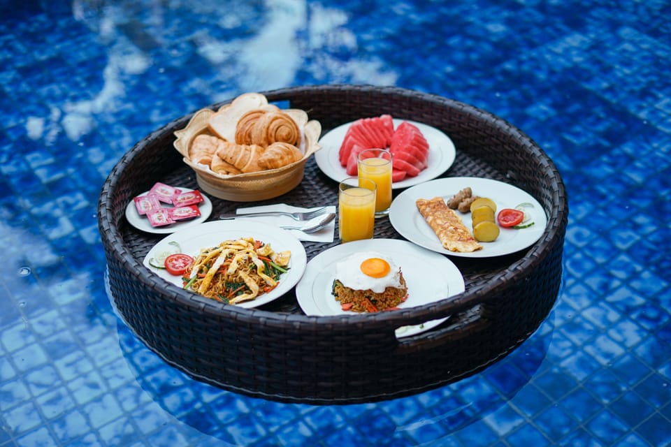 Daily continental breakfast for a fee