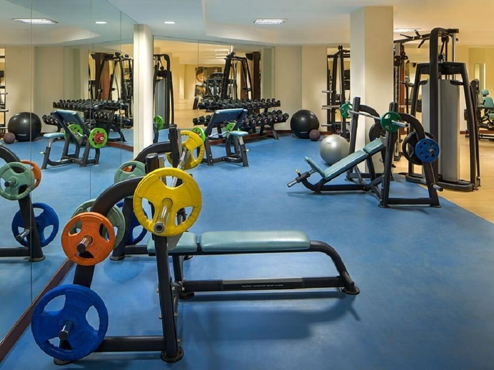 DLF Club 5 Hotel in Gurugram