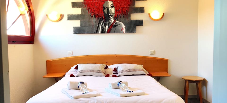 Standard Double Room, 1 Double Bed | Individually decorated, individually furnished, desk, blackout drapes
