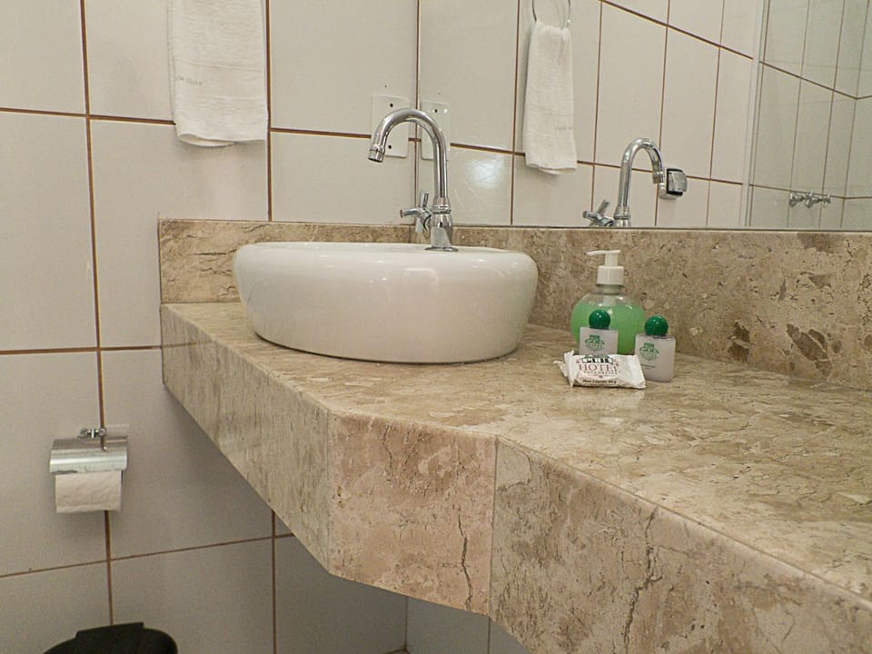 Triple Room | Bathroom | Towels