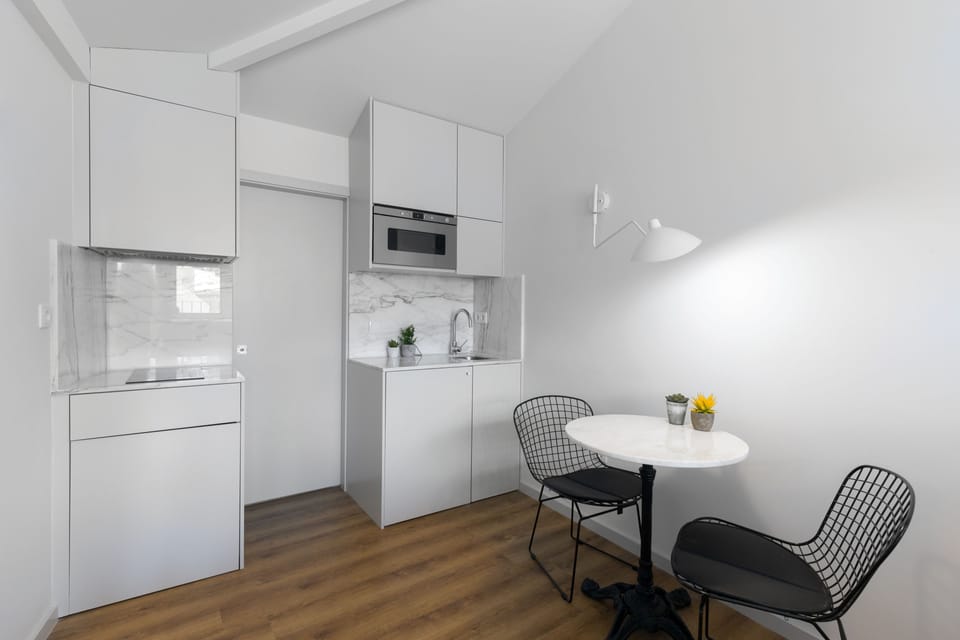 City Studio, Balcony | Private kitchenette | Shared fridge, microwave