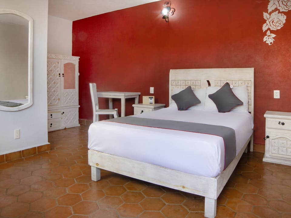 Standard Room | Laptop workspace, iron/ironing board, free WiFi, bed sheets