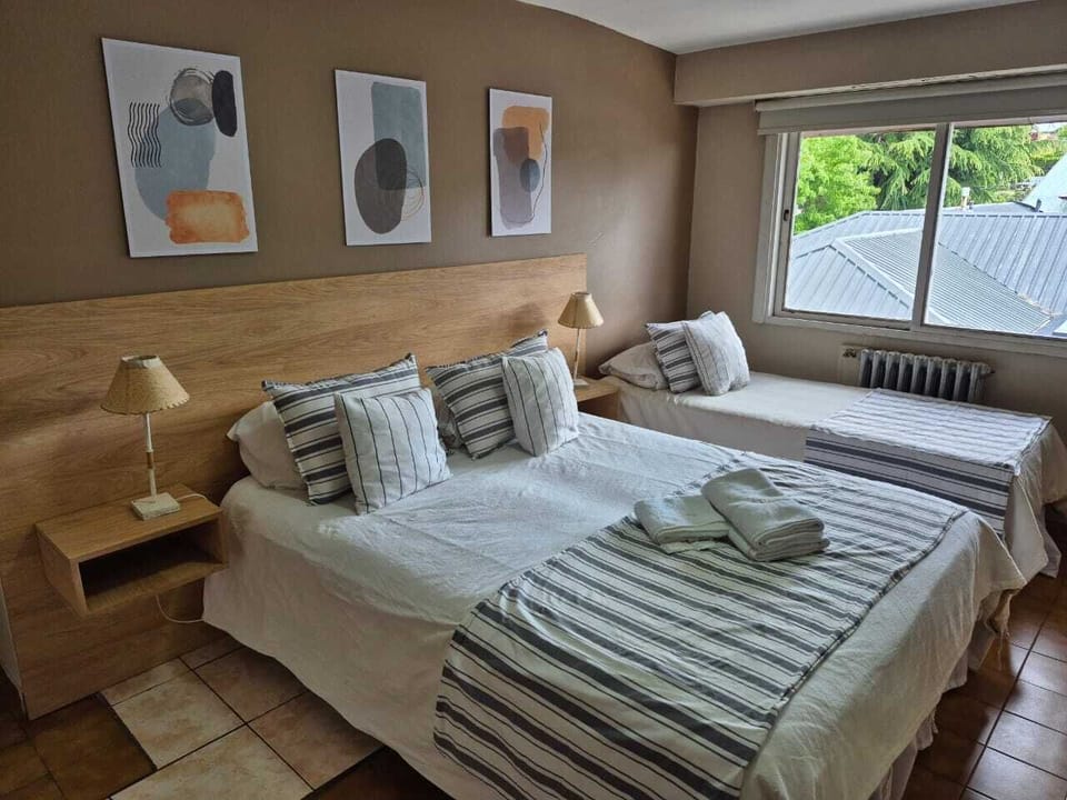 Triple Room | Free WiFi, bed sheets