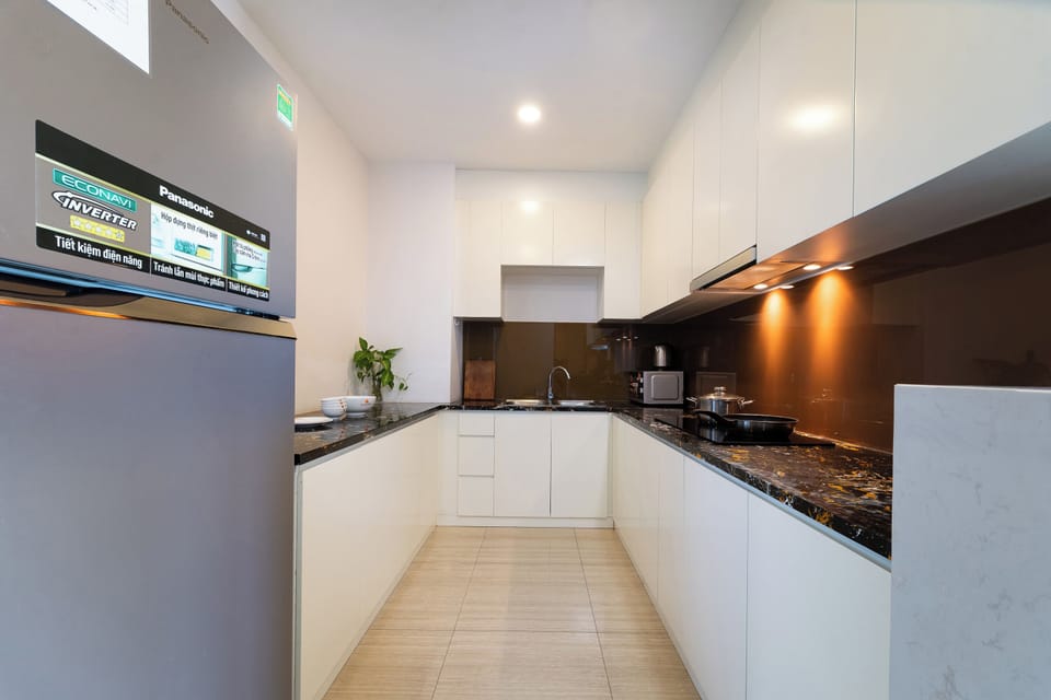 Fridge, microwave, stovetop, electric kettle
