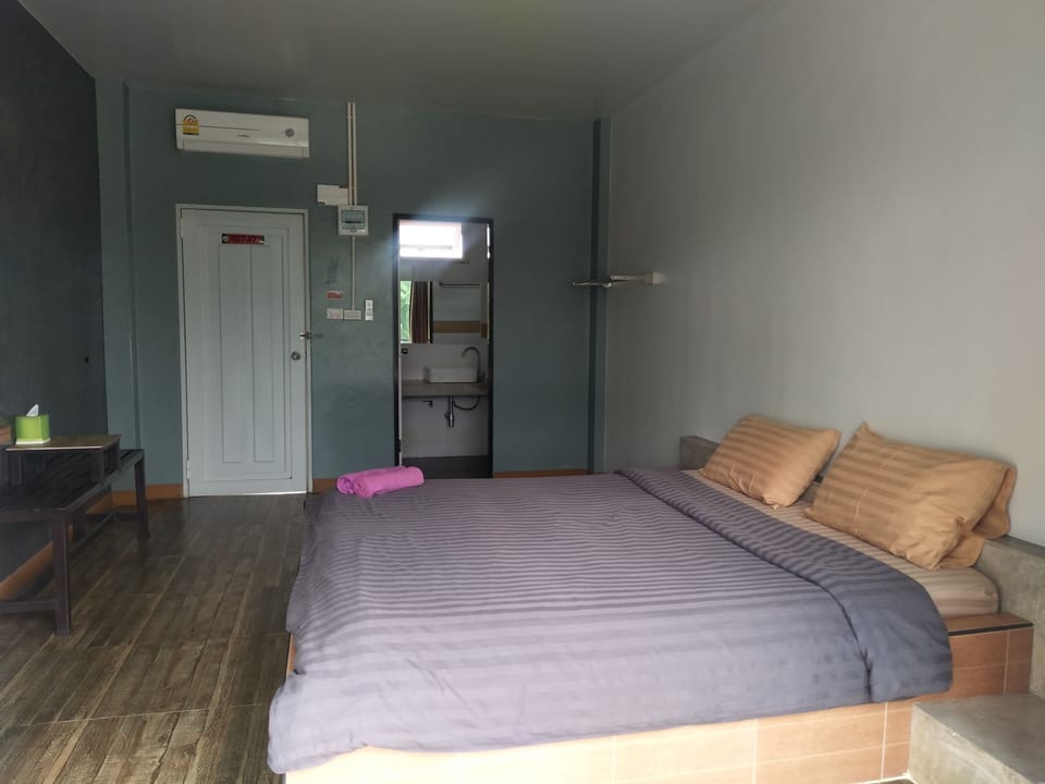 Standard Double Room with Mountain View  | Blackout drapes, rollaway beds, free WiFi