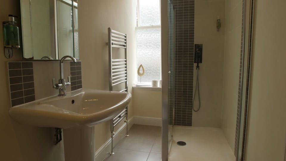 Superior Double Room | Desk, iron/ironing board, cribs/infant beds, rollaway beds