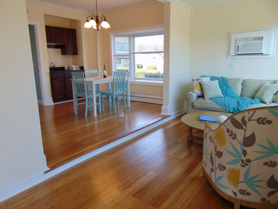 Guest House 501 | Living room | LED TV