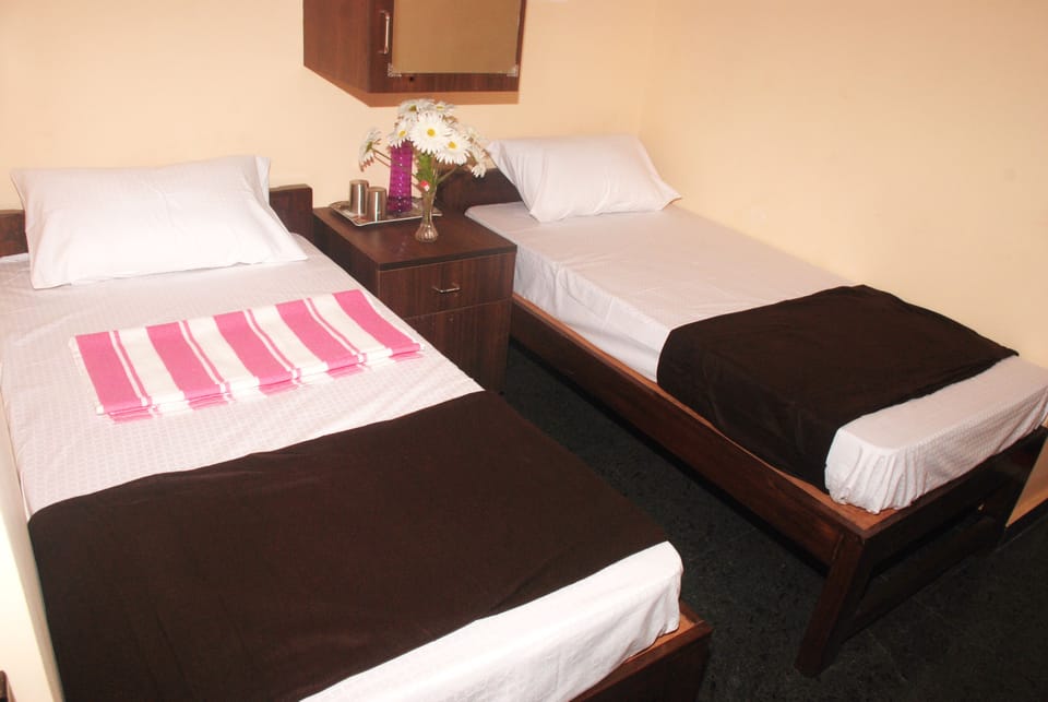 Standard Double Room, Non Smoking | Rollaway beds, free WiFi