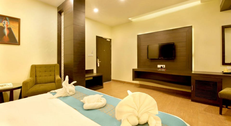 Emerald Room | In-room safe, soundproofing, iron/ironing board, rollaway beds