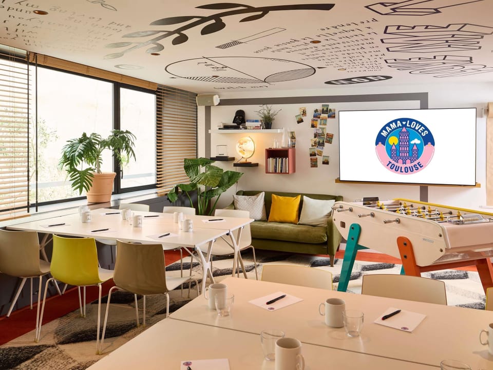 Meeting facility