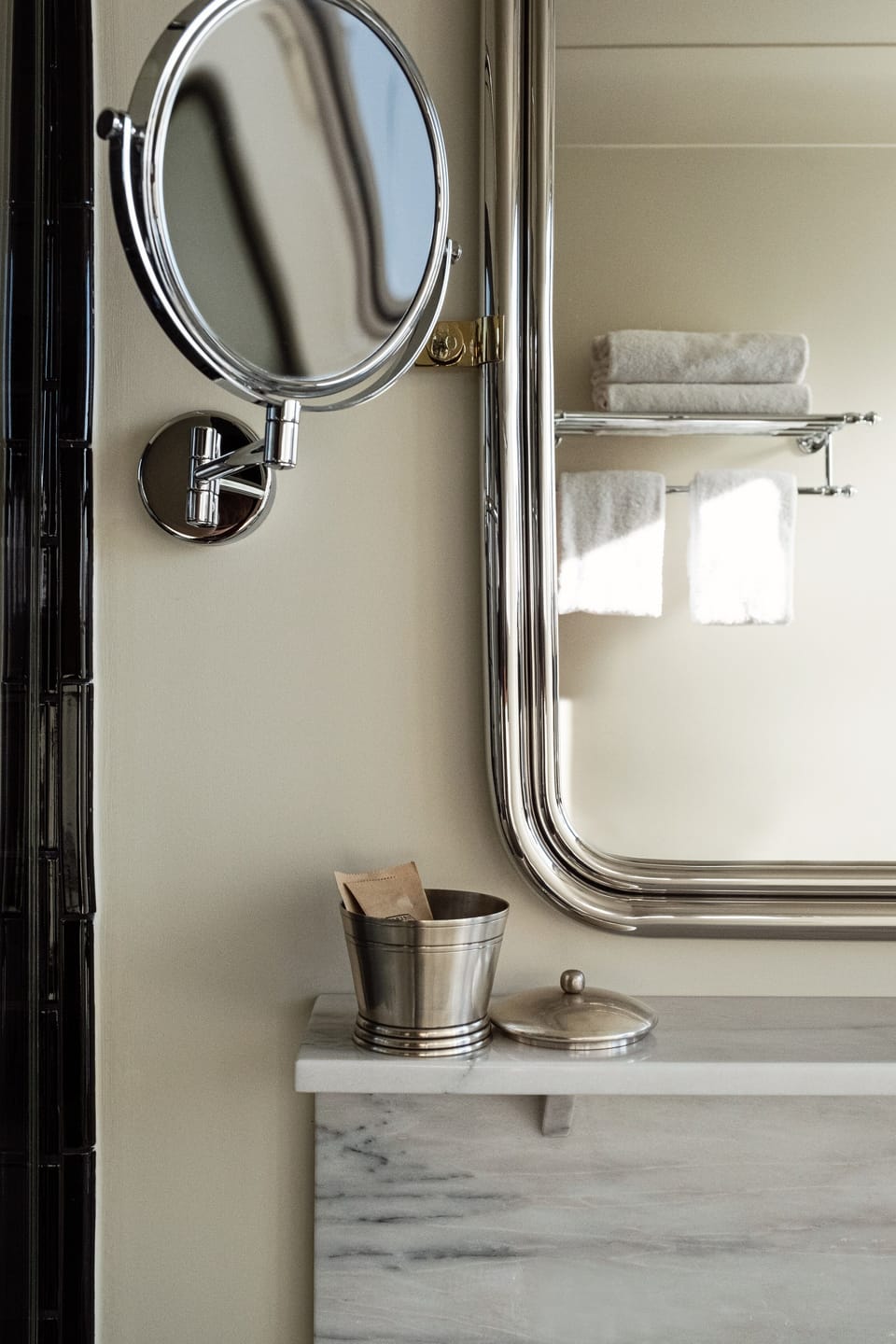 Family Room | Bathroom | Eco-friendly toiletries, hair dryer, slippers, towels