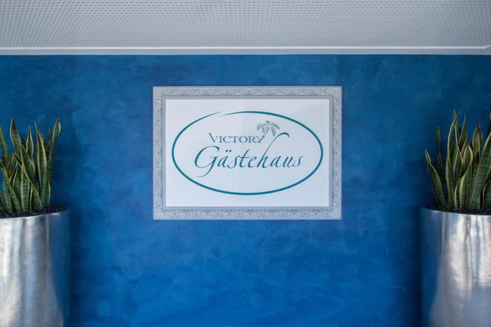 Surprise Room | Individually decorated, individually furnished, desk, blackout drapes