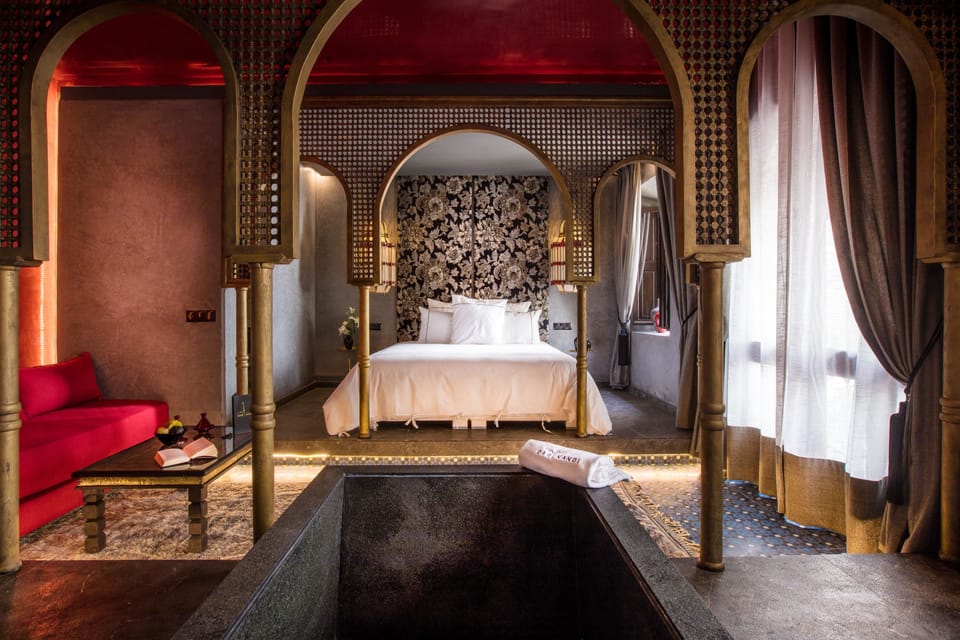 ARCH SUITE | Egyptian cotton sheets, premium bedding, down comforters, in-room safe