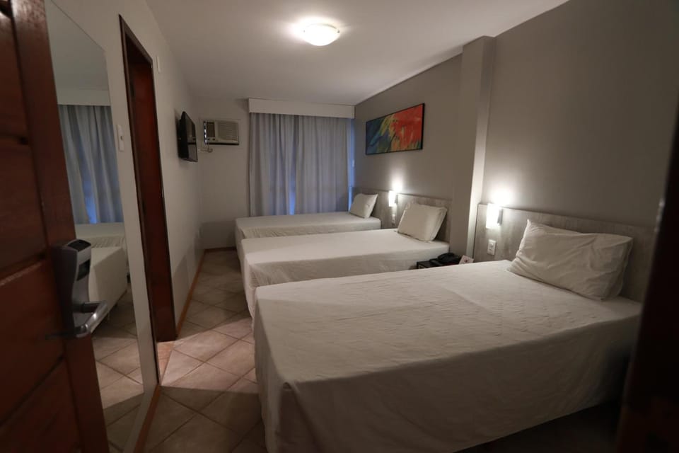 In-room safe, free WiFi, bed sheets