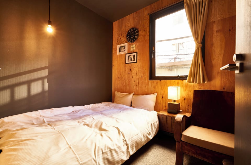 Double Room | Free WiFi, bed sheets
