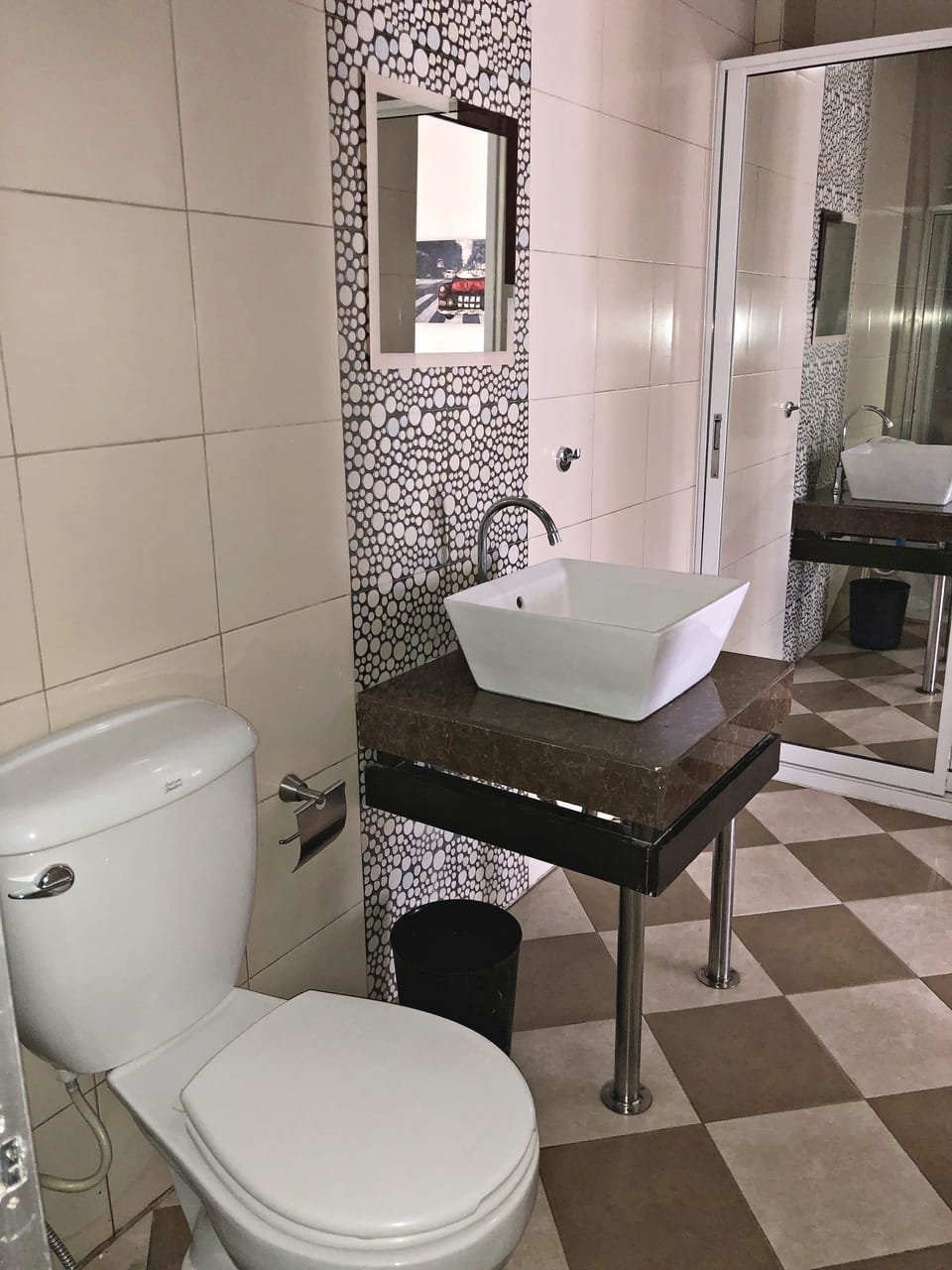 Couple Suite | Iron/ironing board, bed sheets