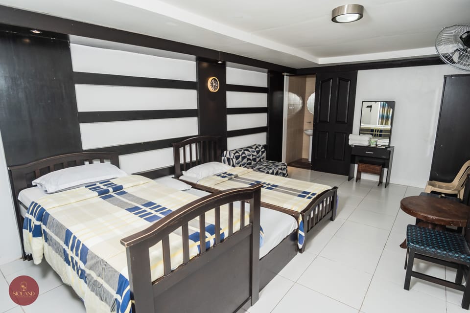 Premier Triple Room | Free WiFi