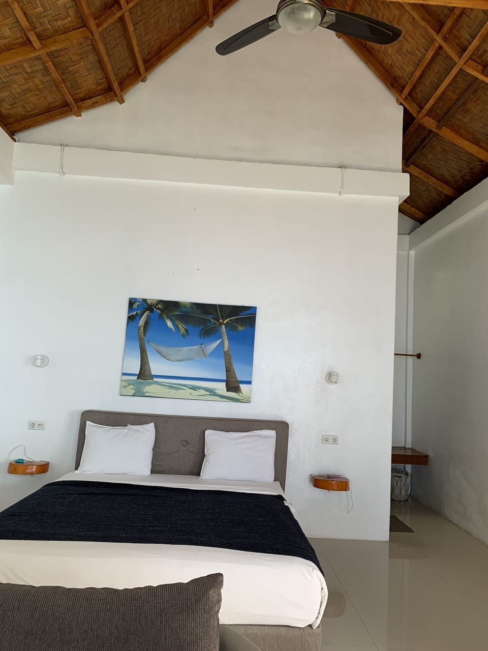 Luxury Bungalow, 1 King Bed, Balcony, Beach View | WiFi (free), individually decorated, individually furnished, bed sheets