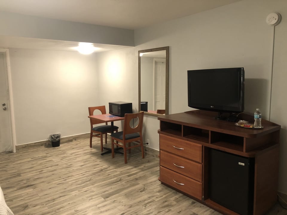 Individually decorated, individually furnished, desk, free WiFi