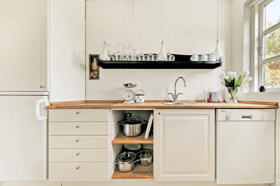 Apartment | Private kitchen | Fridge, microwave, stovetop, dishwasher