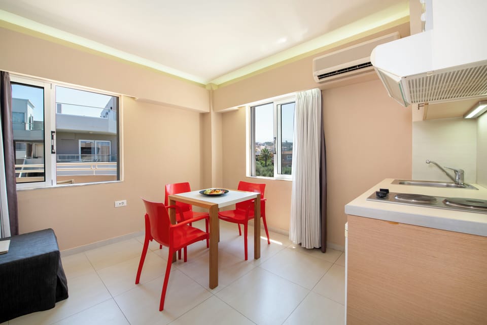 One Bedroom Apartment | Bathroom | Shower, hair dryer, towels, soap