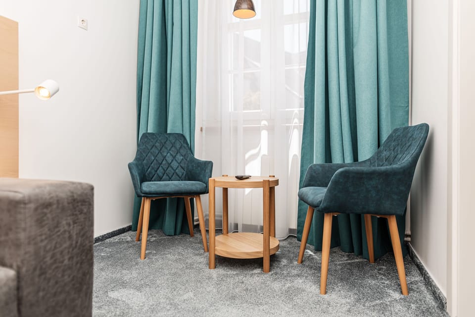 Superior Apartment | Hypo-allergenic bedding, minibar, individually decorated