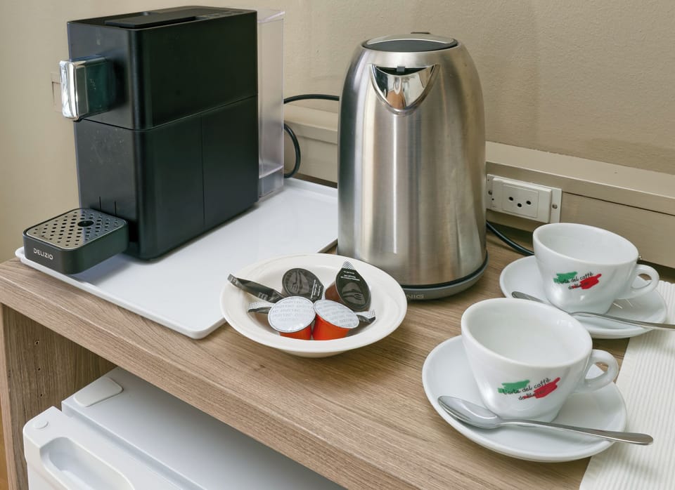 Superior Double Room | In-room safe, desk, soundproofing, WiFi