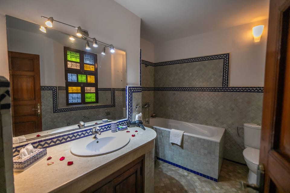 Free toiletries, hair dryer (on request), bathrobes, towels