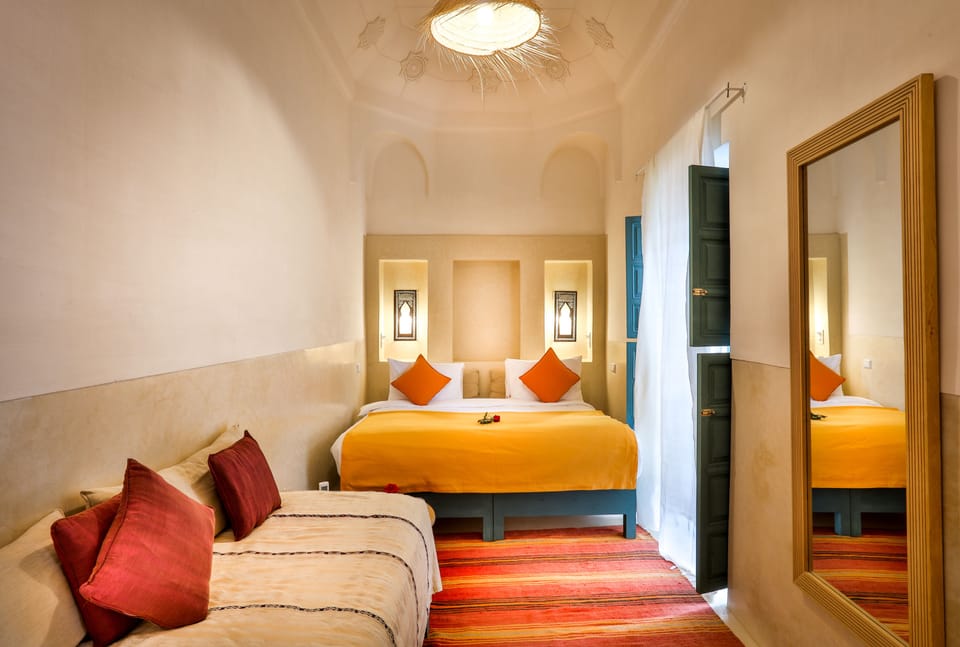 Junior Suite | In-room safe, free WiFi, bed sheets