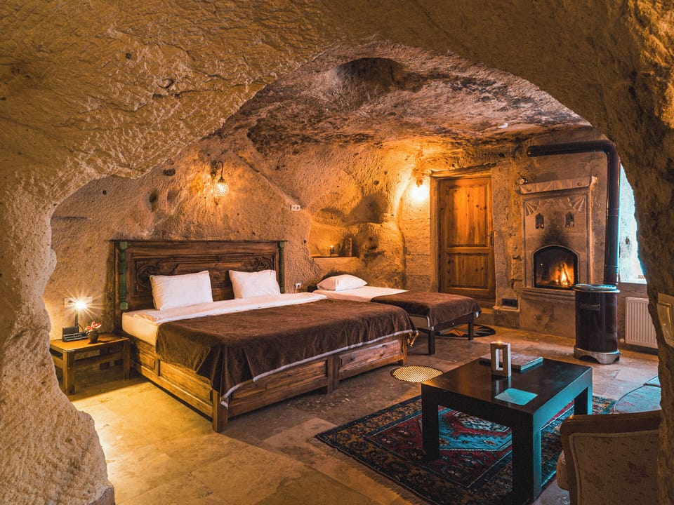 Room 1 Standard Cave Room | Premium bedding, minibar, individually decorated, individually furnished