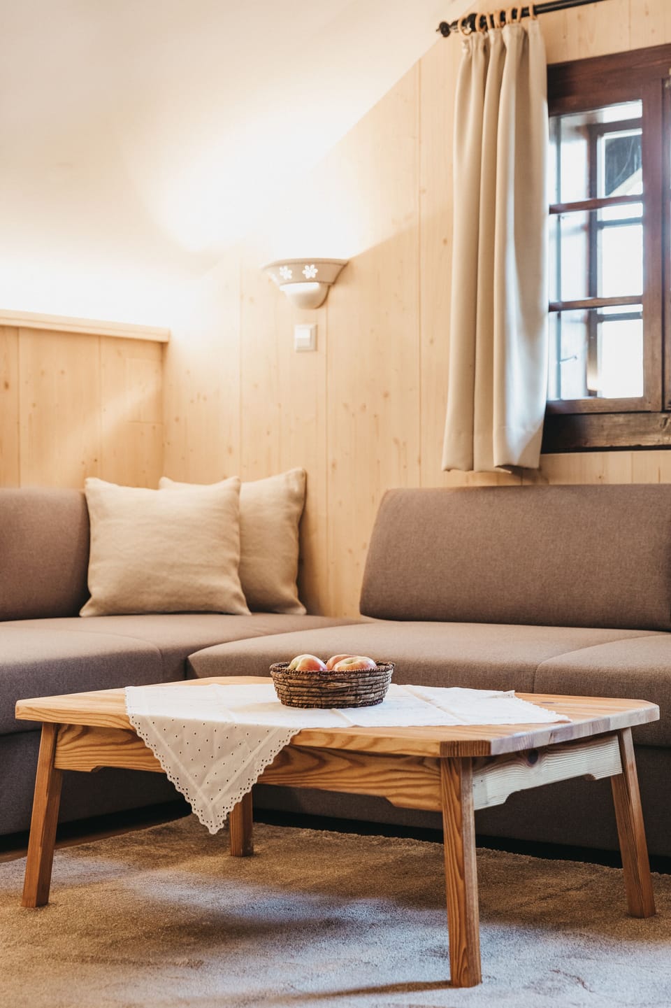 Apartment, 1 Bedroom ("Schwindelfrei" (incl. cleaning fee)) | Living area | Flat-screen TV, fireplace