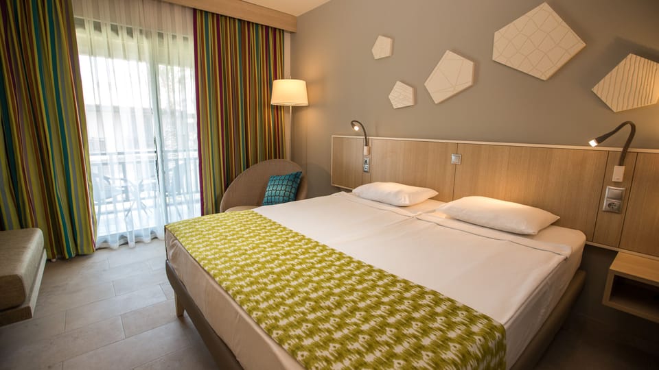 Minibar, in-room safe, desk, soundproofing