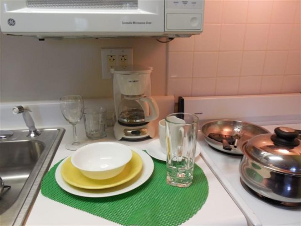 Full-size fridge, microwave, coffee/tea maker