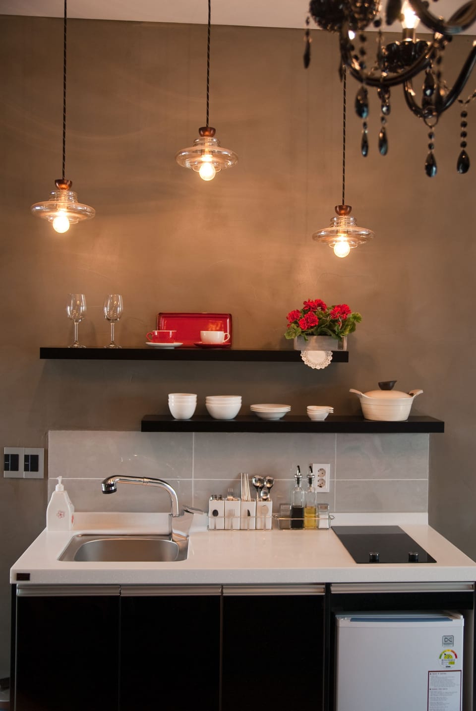 Superior Double Room (A) | Private kitchenette | Fridge, microwave, stovetop, electric kettle