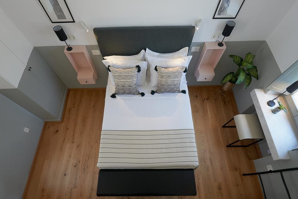 In-room safe, desk, soundproofing, iron/ironing board