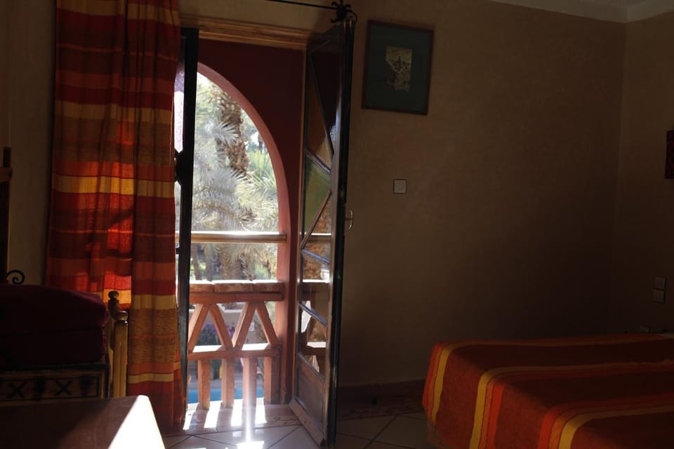 Minibar, desk, soundproofing, cribs (surcharge)