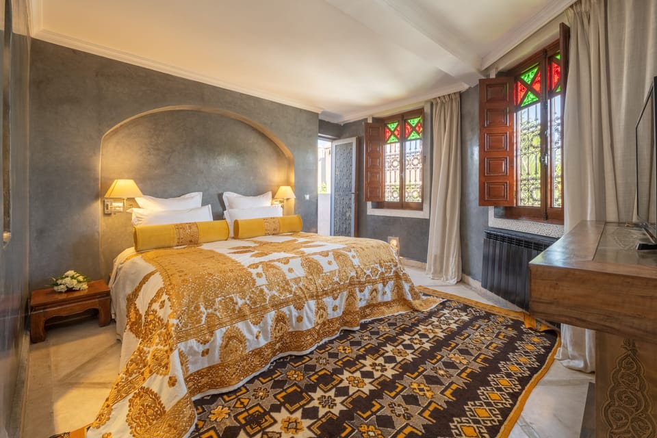 Deluxe Apartment, 1 Bedroom | Egyptian cotton sheets, premium bedding, pillowtop beds, in-room safe