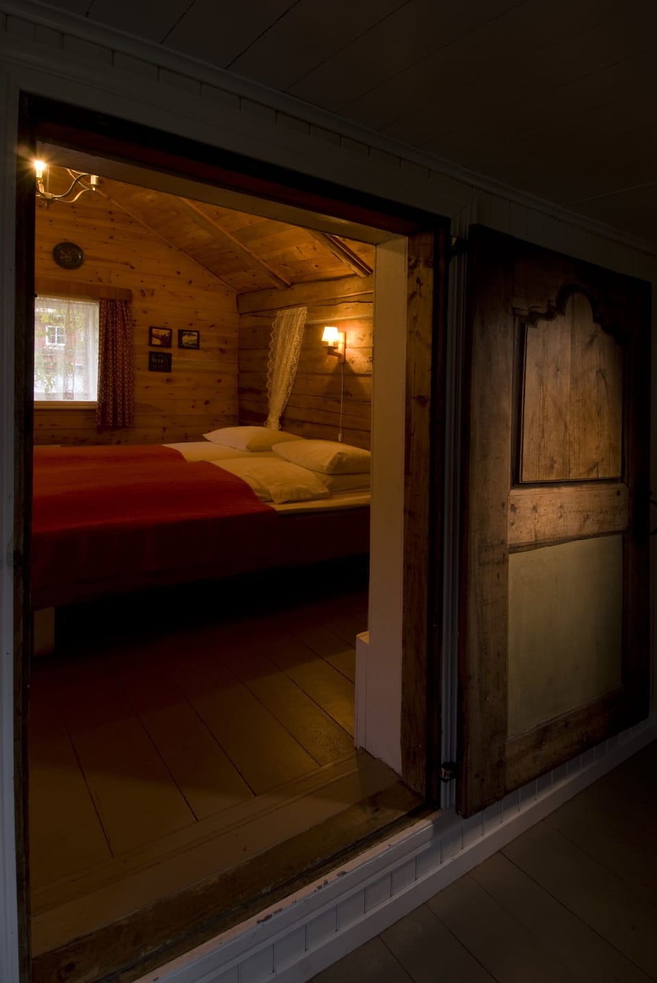 Double Room | Individually decorated, iron/ironing board, free WiFi, bed sheets