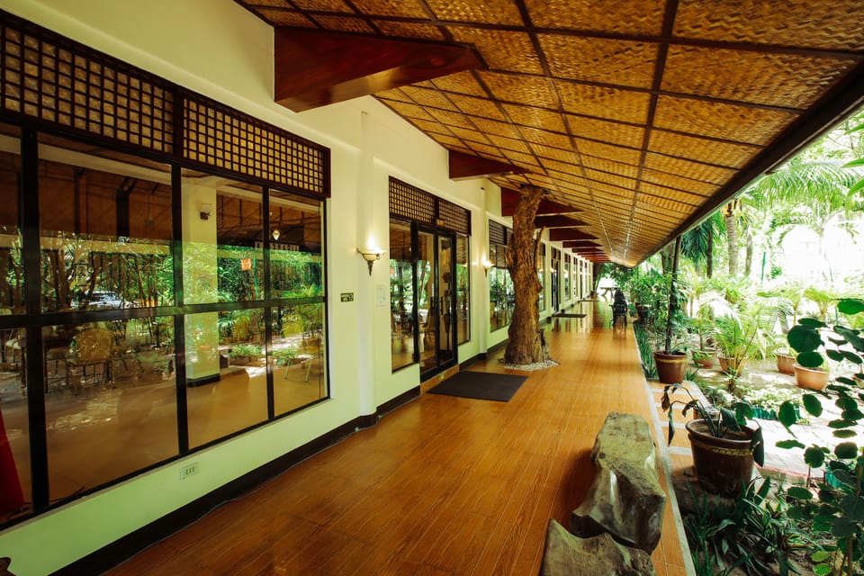 Paradise Garden Hotel and Convention Boracay Powered by ASTON Hotel in Boracay