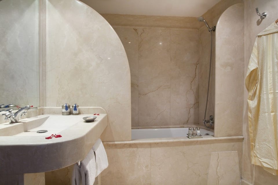 Free toiletries, towels