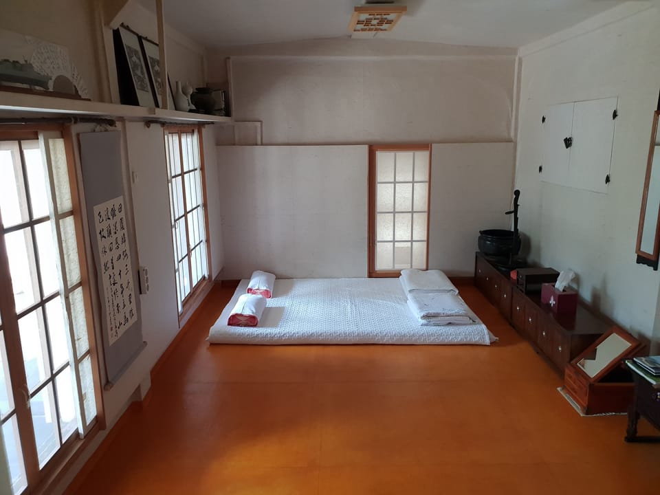 Family Room | Free WiFi